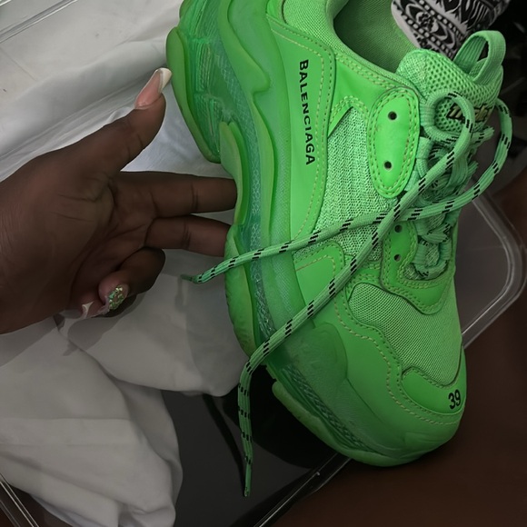 Lime green Balenciaga - Picture 3 of 15